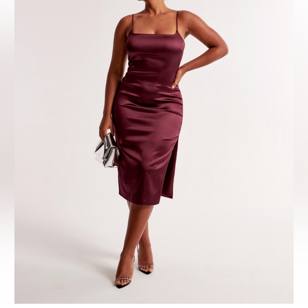 Beautiful thick satin fabric dress. Perfect for weddings, special events etc.